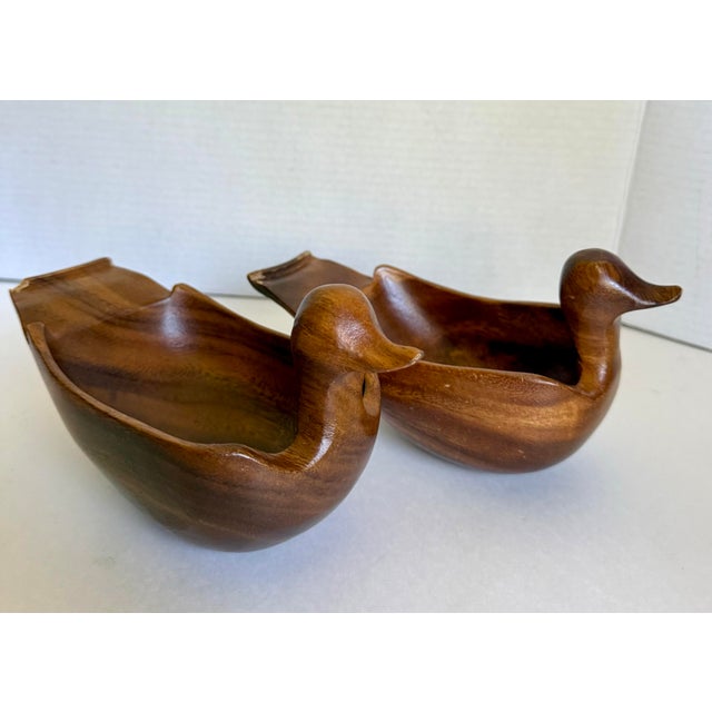 Mid 20th Century Mid-Century Modern Hand-Carved Wood Duck Salad Bowl Set With Serving Bowl - 9 Pieces For Sale - Image 5 of 12