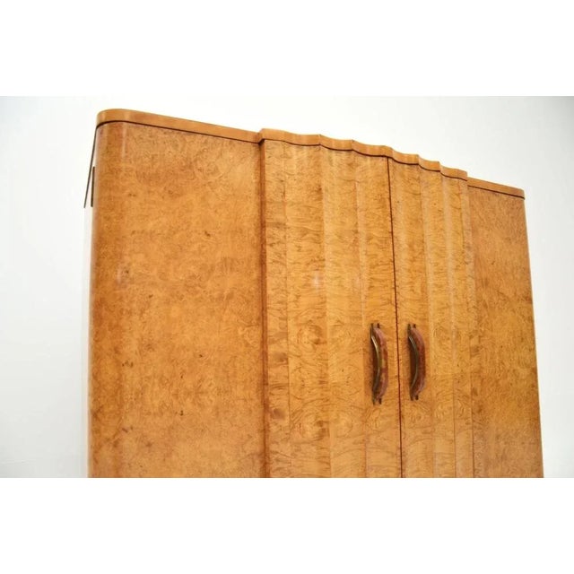 Art Deco Burr Walnut Cabinet from Harry and Lou Epstein, 1930s For Sale - Image 12 of 15