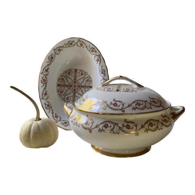 Stunning Royal Chelsea "Cardinal" Serving Bowls - Pristine 1960s English Bone China With Lavish 24k Gold For Sale