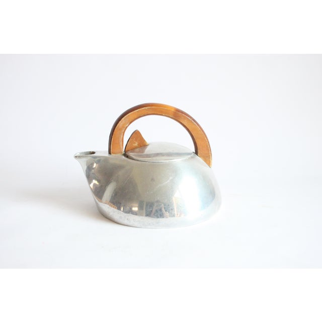 1940s Modern Streamline K3 Kettle by Jean Picquot for Burrage and Boyd Ltd, 1940s For Sale - Image 5 of 11