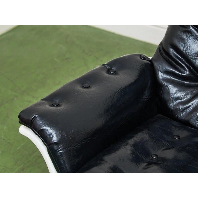 Mid 20th Century Futuristic Atomic Chair For Sale In Los Angeles - Image 6 of 12