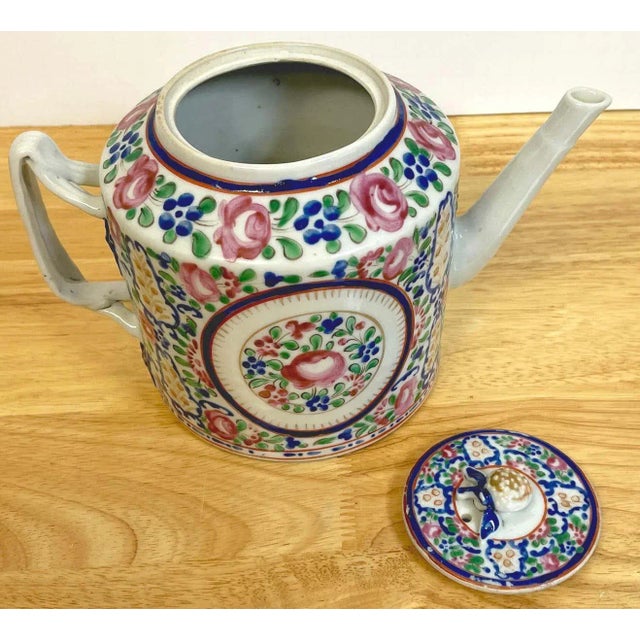 18th C Chinese Export Famille Rose Tea Pot, in the French Taste For Sale - Image 9 of 12