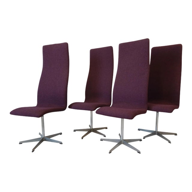 Mid-Century Modern Denmark Arne Jacobsen Swiveling Oxford Dining Chairs For Sale