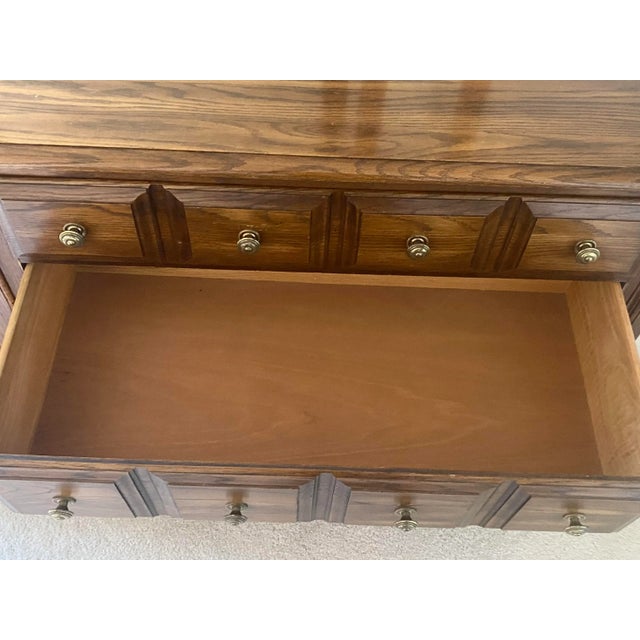 Late 20th Century Pennsylvania House Oak Dresser With Triptych Mirror American Traditional With Colonial Charm Excellent Condition For Sale - Image 10 of 18