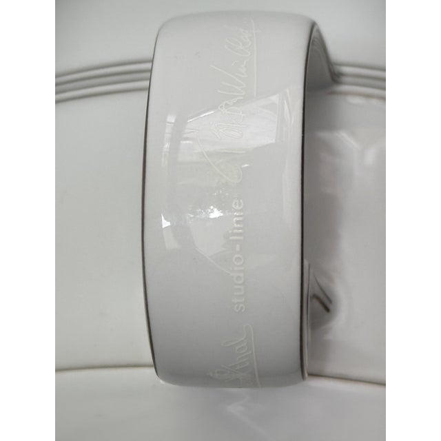 Brand: Rosenthal Collection: Asimmetria Series: White Gold Material: Porcelain Round - Ø 20 cm - h 22 cm - 3.000 l Unused...