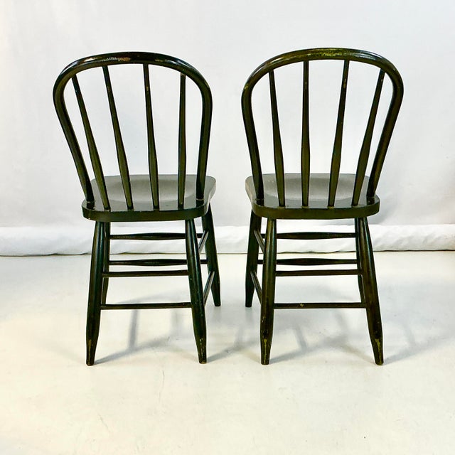 Late 19th C. Antique Americana Farmhouse Boho Chic Chippy Paint Windsor Pine Dining Chairs - Set of 6. For Sale - Image 16 of 16