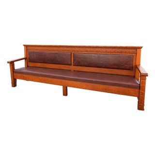 Rare 10ft Arts & Crafts Tiger Oak Leather Bench ~ Train Station or Fraternal Club Seating ~ Limbert / Stickley Craftsman Era For Sale