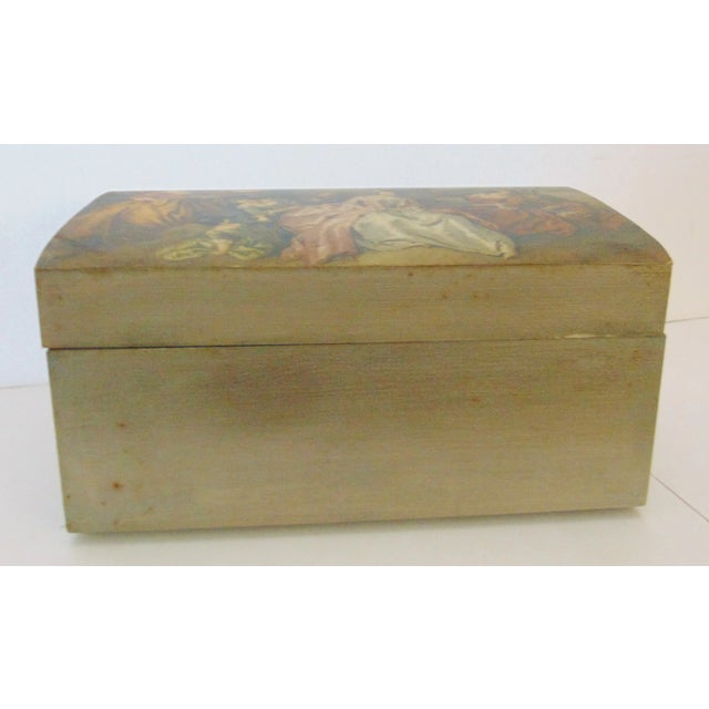 French style dresser box, group of 18th C ladies on lid, silver gilt base