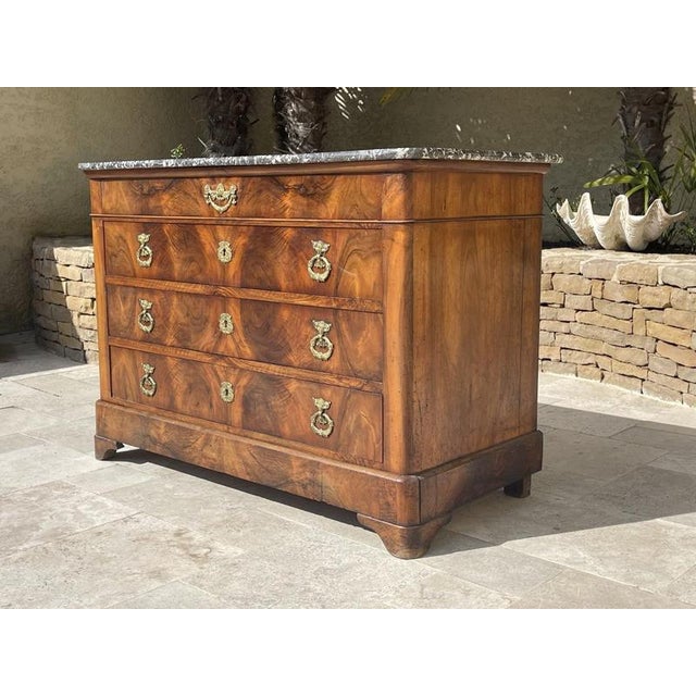 Period: 19th century Style: Louis Philippe, Charles 10th Condition: Good condition Material: Walnut Very pretty chest of...