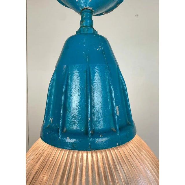 Bauhaus Industrial Bauhaus Factory Pendant Lamp in Blue Holophane Glass, 1920s For Sale - Image 3 of 9