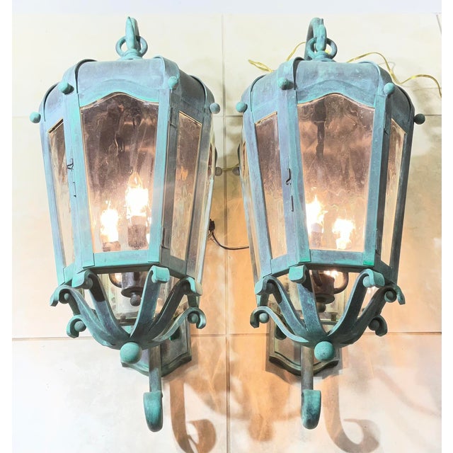 American Pair of Vintage Large Solid Brass Outdoor Wall Lanterns For Sale - Image 3 of 17
