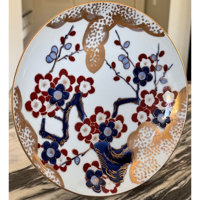 Mid-Century Apple Blossom Motif Gold Imari Decorative Plate For Sale - Image 4 of 9
