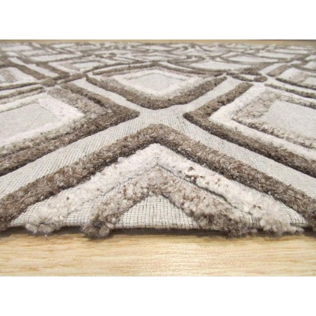 Contemporary 5x8 Ivory Hand-Knotted Wool Nested Diamond Lattice Geometric Modern Carpet Rug For Sale - Image 3 of 5