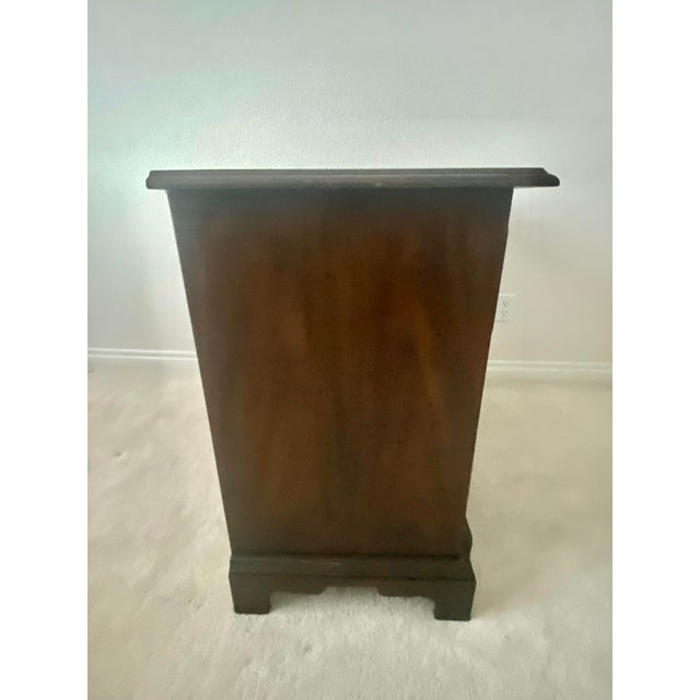 Wood Vintage Drexel Heritage Winfield Ward Chippendale Style Mahogany 3-Drawer Blockfront Chest Excellent Condition.. For Sale - Image 7 of 17