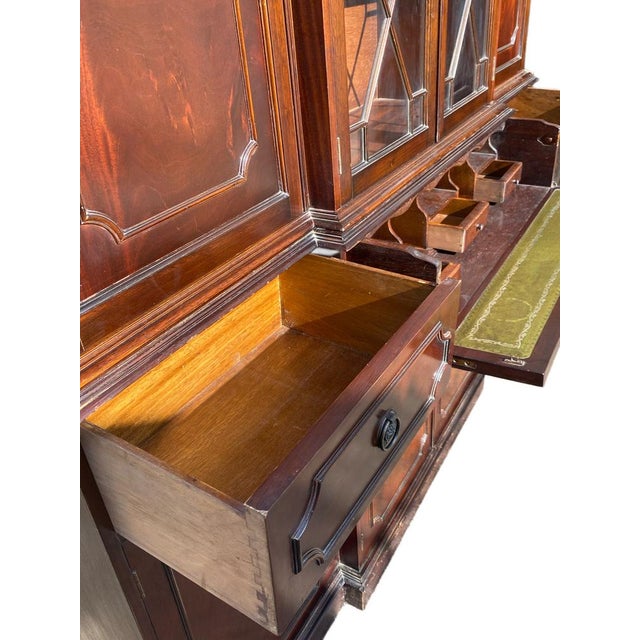 Vintage English Bookcase in Mahogany, 1950s For Sale - Image 9 of 10