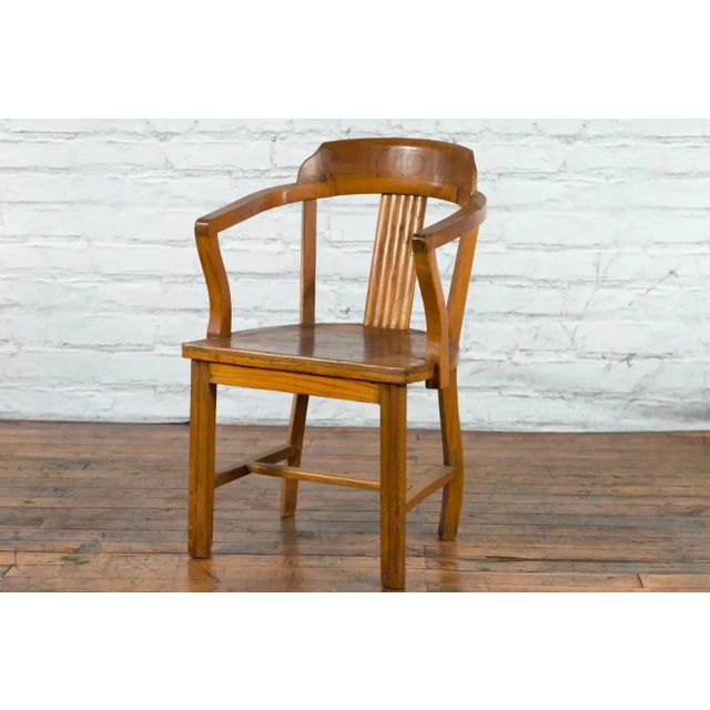 Chinese Early 20th Century Horseshoe Back Armchair with Carved Reeded Splat For Sale - Image 11 of 13