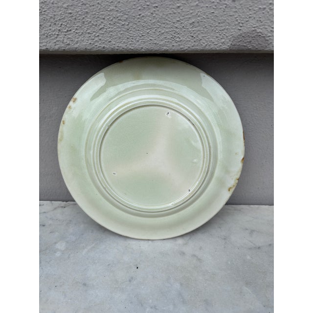 French Country French Green Majolica Acanthus Leaves Plate, Circa 1880 For Sale - Image 3 of 3