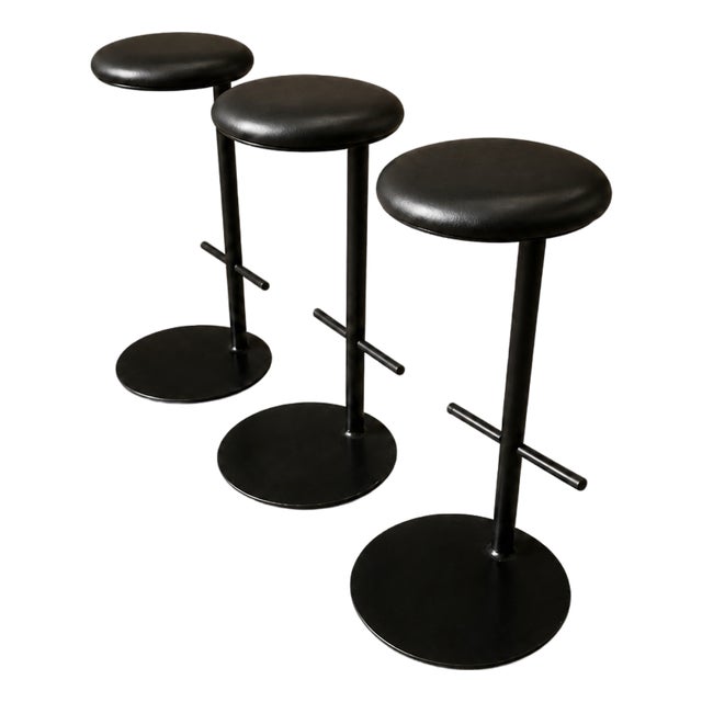 Ricardo Fasanello “Ciranda” Bar Stools in Black Carbon Steel and Original Leather, Set of Three, Brazil, 1986 For Sale