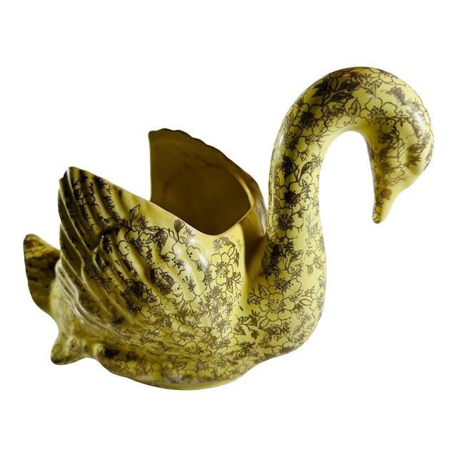 1950s Pioneer Pottery Company Usa Yellow 22 Kt Gold Design Swan Planter For Sale