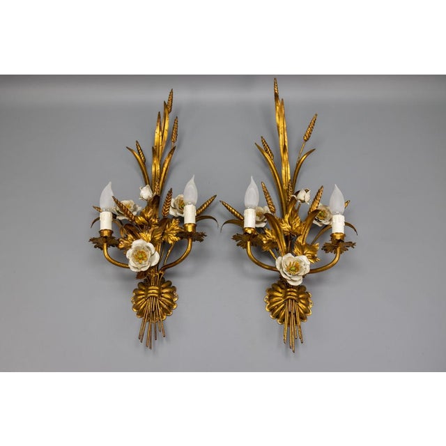 Large Hollywood Regency Gilt Metal Wheat and White Flower Sconces, 1970s, Set of 2 For Sale - Image 13 of 18