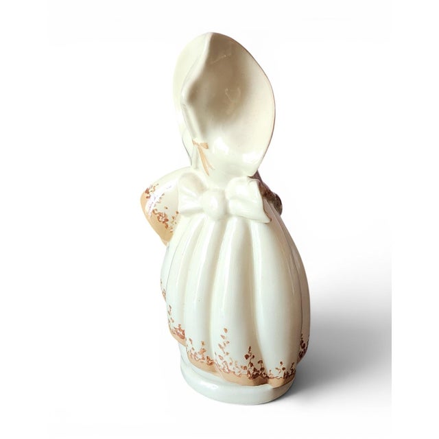 Mid Century Modern Ceramic Woman Figurine Regal California, 1950s. Hand painted by Pally. Excellent condition. Measures...