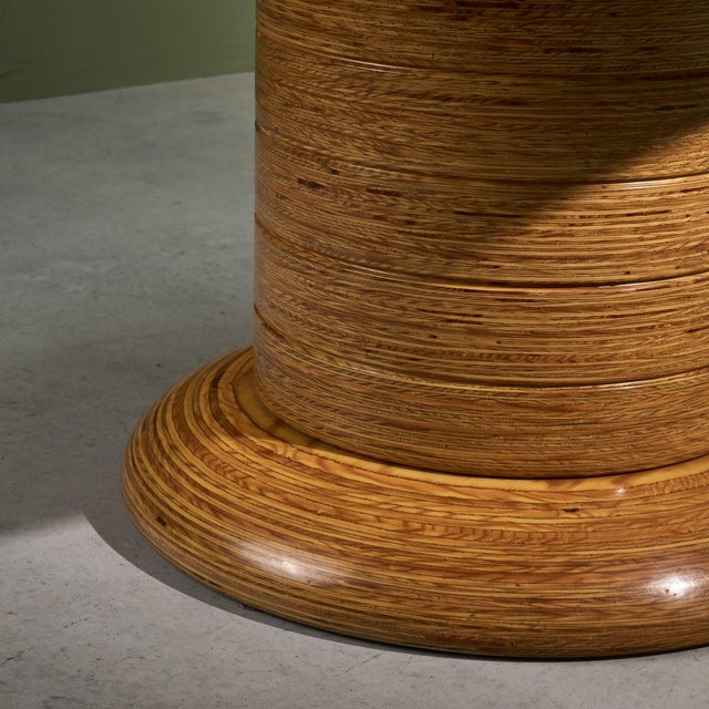 Wood Pentagono Round Center Table in Layered Plywood by Pino Pedano, Italy, Late 1970s For Sale - Image 7 of 8