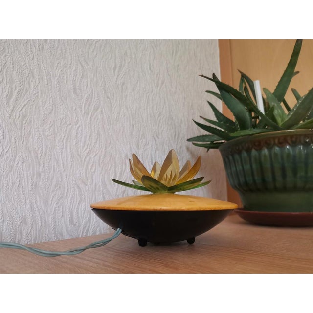 1970s Small Eastern European Acrylic & Plastic Water Lily or Lotus Night Lamp, 1970s For Sale - Image 5 of 14