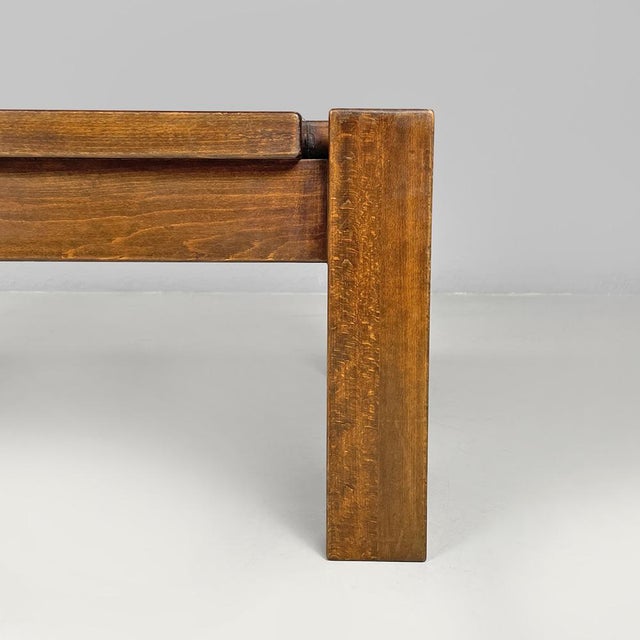 Italian Modern Wooden Coffee Table with Geometric Lines and Squared Legs, 1970s For Sale - Image 17 of 18