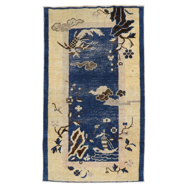 Scatter-size Chinese Peking rug in blue from the 2nd quarter of the 20th century. Measures: 2'6" x 4'2''