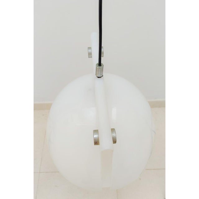 1970s Space Age White Orione Pendant by Lampa Brazzoli for Guzzini, 1970s For Sale - Image 5 of 15