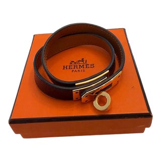 Hermès Kelly Double Tour Bracelet in Black Leather With Gold-Plated Hardware For Sale