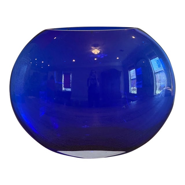 Mid-Century Modern Hand-Blown Cobalt Blue Glass Flat Oval Pillow Vase For Sale