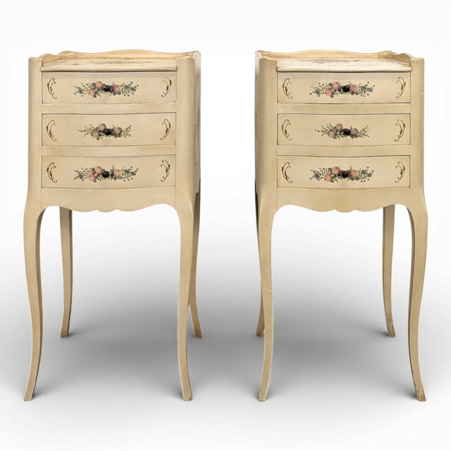 Louis XV Style Hand-Painted Bedside Tables, Set of 2 For Sale - Image 5 of 5