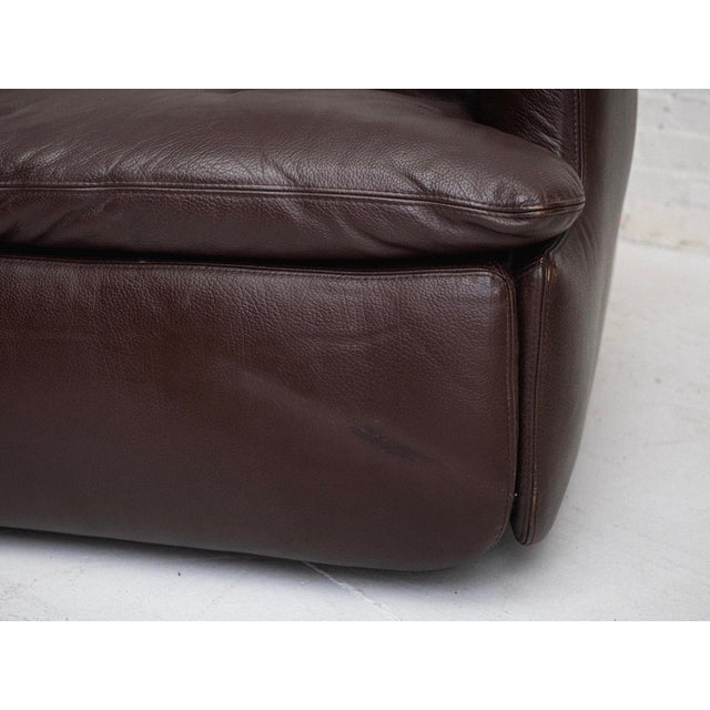 Leather "Confidential" Sofa by Alberto Rosselli for Saporiti For Sale - Image 9 of 17