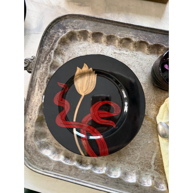 Art Deco Fitz and Floyd 1979 Imperial Garden Black Floral 7.5” Plates 1979 Vintage - Set of 4 For Sale - Image 3 of 12