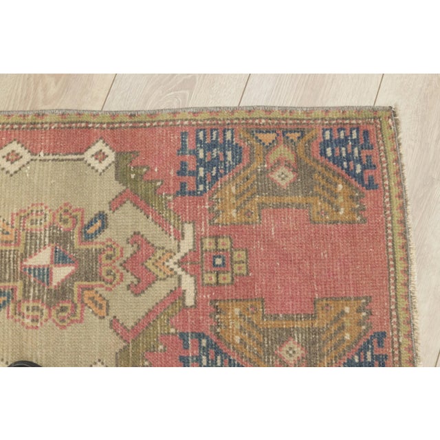 1970s 1970s Turkish Vintage Geometric Wool Oushak Doormat Rug For Sale - Image 5 of 9