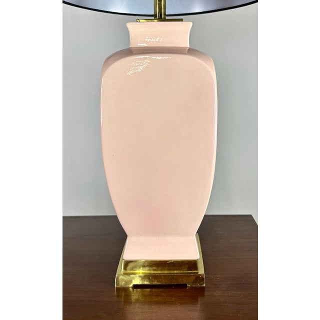 Vintage 1980’s Deco Moderne Ceramic and Brass Ginger Jar Urn Lamps in Light Coral by Sunset Lamp Corp For Sale - Image 11 of 13