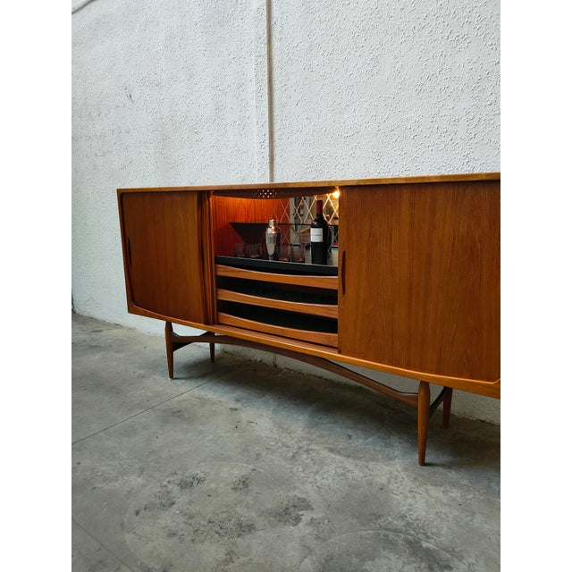 Brown Mid-Century Chest of Drawers from Aparador Aerthoj Jensen & Molholm, 1970 For Sale - Image 8 of 14