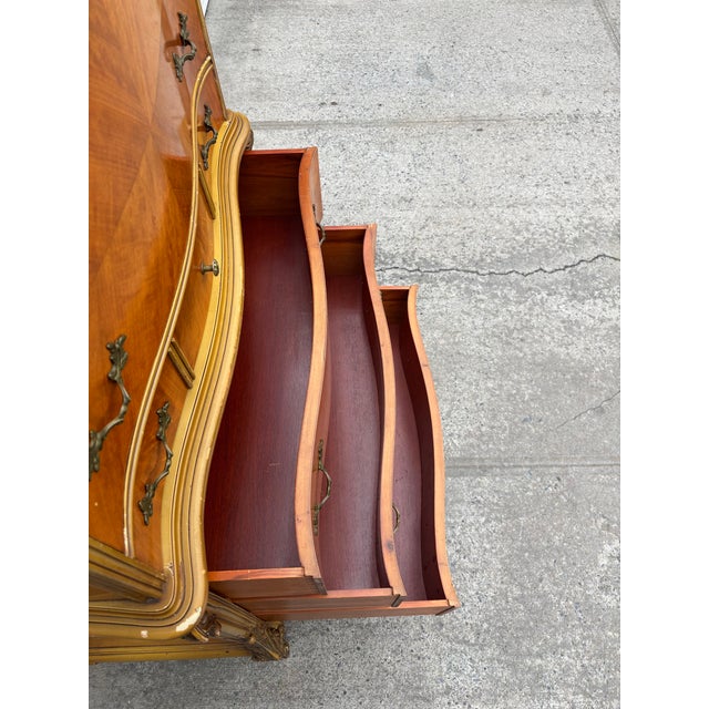 Vintage French Provincial Bombe Highboy Dresser With Inlaid Wood & Gilt Trim, Serpentine Front For Sale - Image 12 of 12