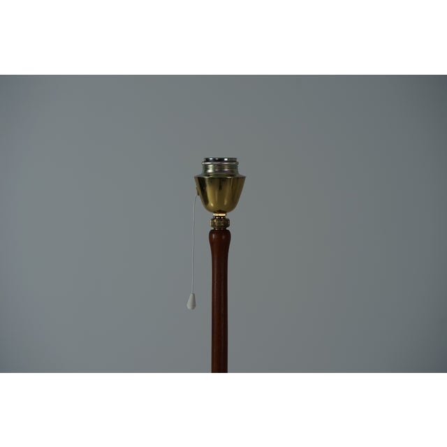 Wood Mid-Century Modern Teak Floor Lamp with Fiberglass Lampshade, 1960s For Sale - Image 7 of 10