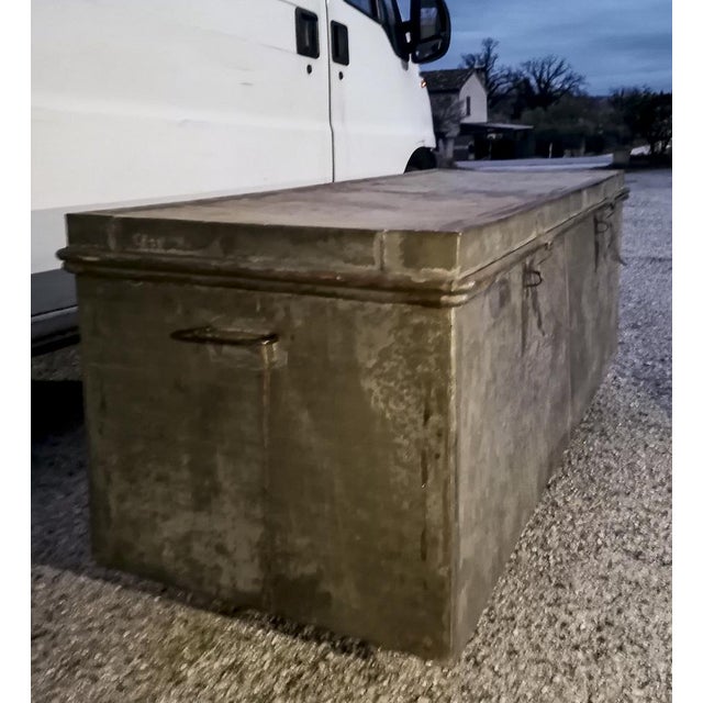 Vintage Travel Trunk in Iron For Sale - Image 12 of 18