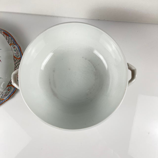 Round Rouen Sainfoin Model Soup Tureen from Gien, 1990 For Sale - Image 9 of 17