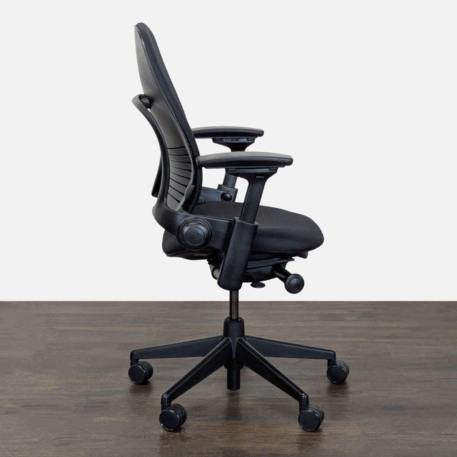 Steelcase Steelcase Leap Black Ergonomic Office Chair With Adjustable Arms For Sale - Image 4 of 8