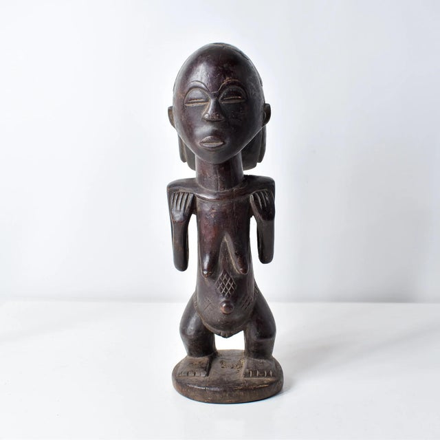 Early 20th Century Tabwa Standing Female Figure For Sale - Image 13 of 17