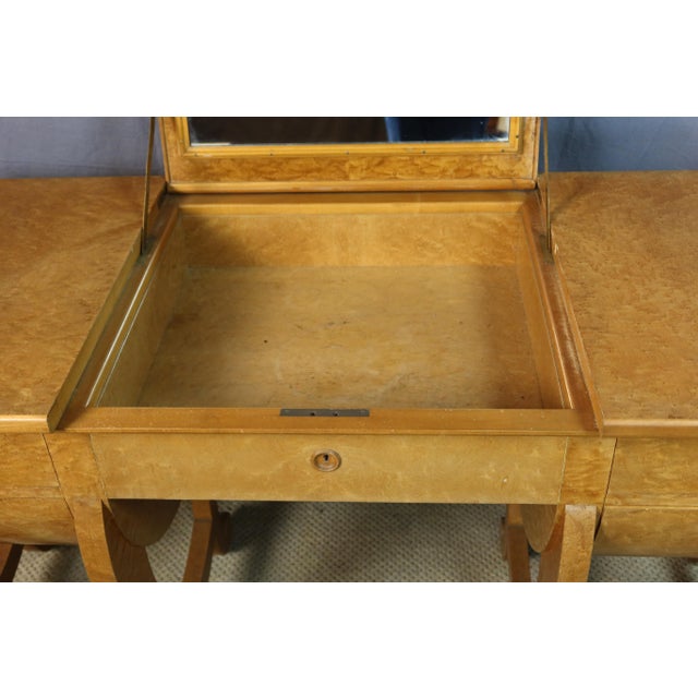 Wood 20th Century Dressing Table in Amboyna Burl For Sale - Image 7 of 16