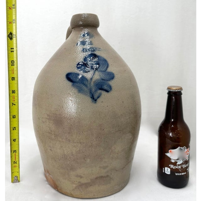 Nice Antique Mid 19th Century American Blue Flower Decorated Stoneware 2 Gallon Jug by Lyons in New York For Sale - Image 11 of 13