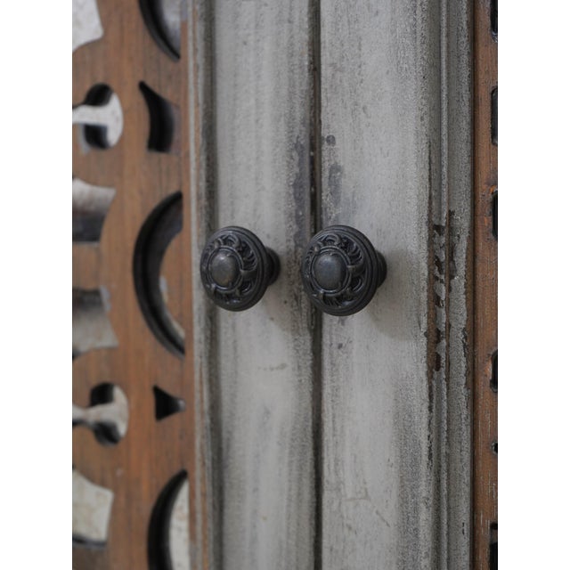 Hooker Gustavian Bubble Glass China Cabinet For Sale - Image 11 of 18