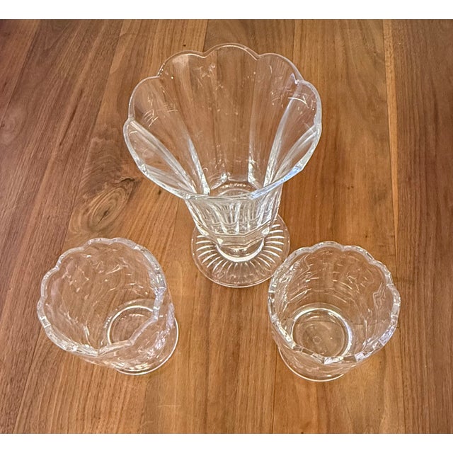 Traditional William Yeoward Crystal Flower Vases- Set of 3 For Sale - Image 3 of 4