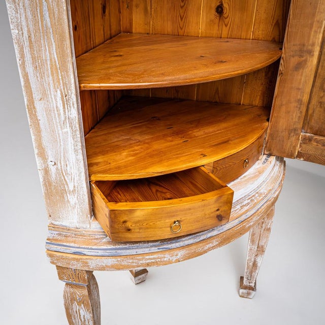 Neoclassical Style Provincial Corner Cabinet, 19th Century For Sale - Image 5 of 7