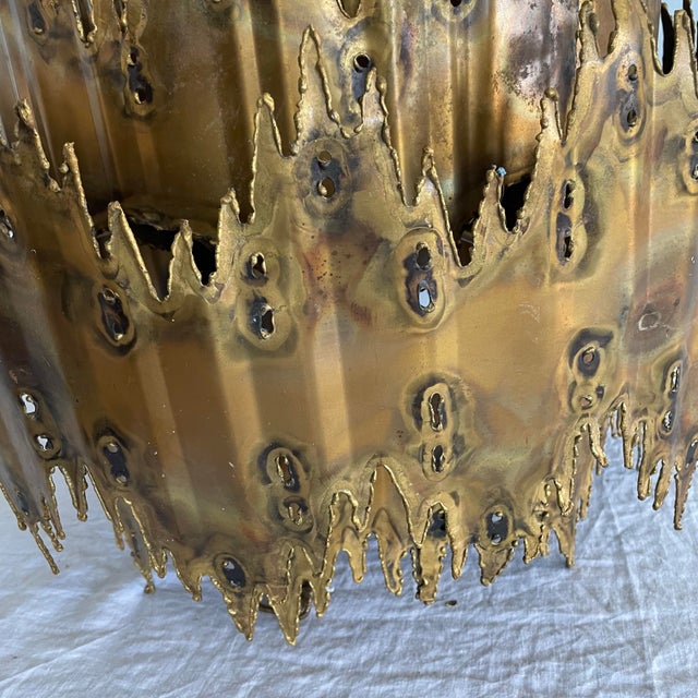 Vintage Tom Greene for Feldman Brutalist Flame Brass Chandelier Lighting Fixture For Sale - Image 10 of 10